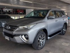 ขาย รถมือสอง 2017 Toyota Fortuner 2.8 V 4WD SUV 